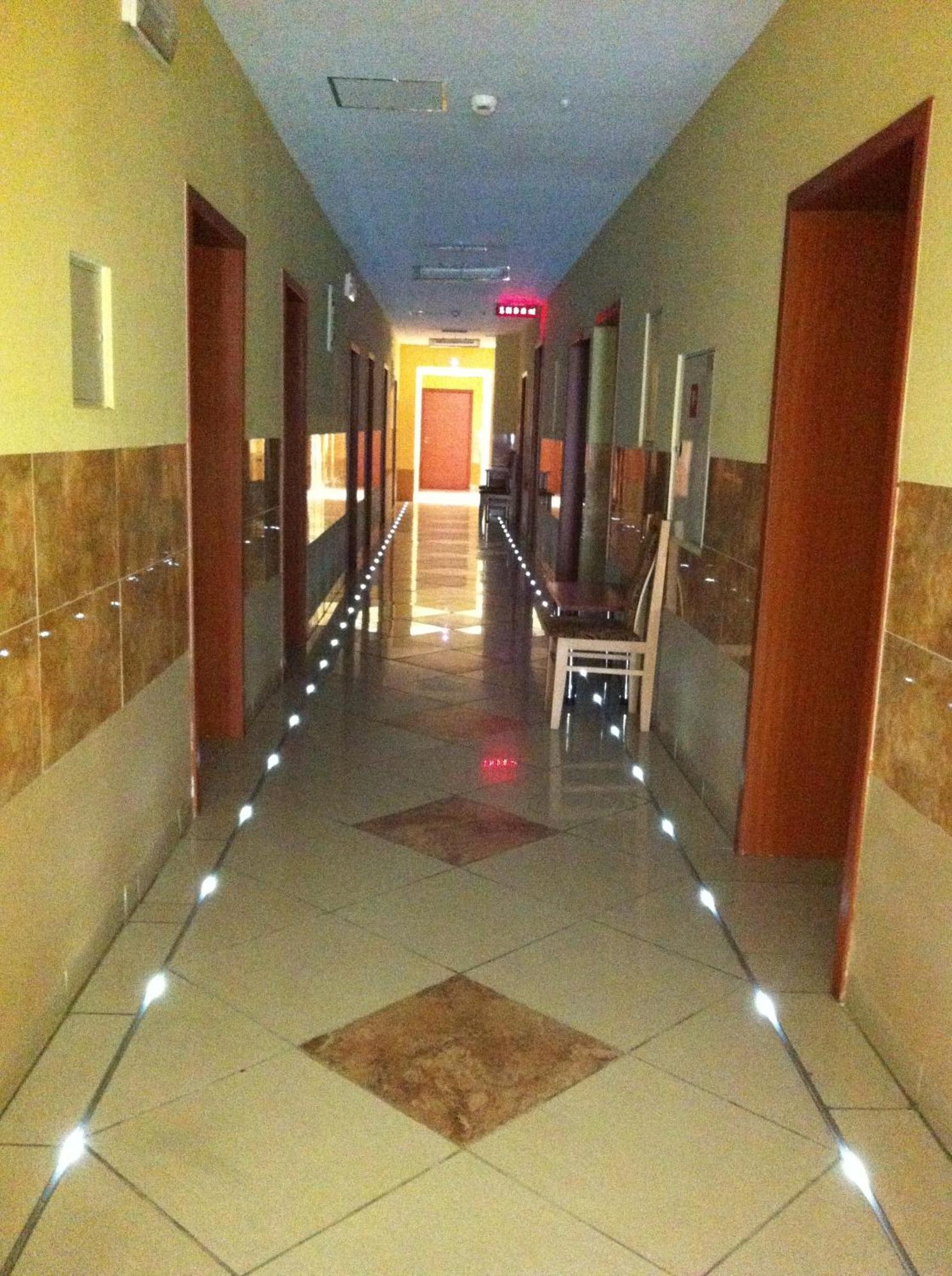 Nu Hotel Лодзь Екстер'єр фото