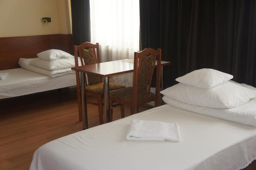 Nu Hotel Лодзь Екстер'єр фото